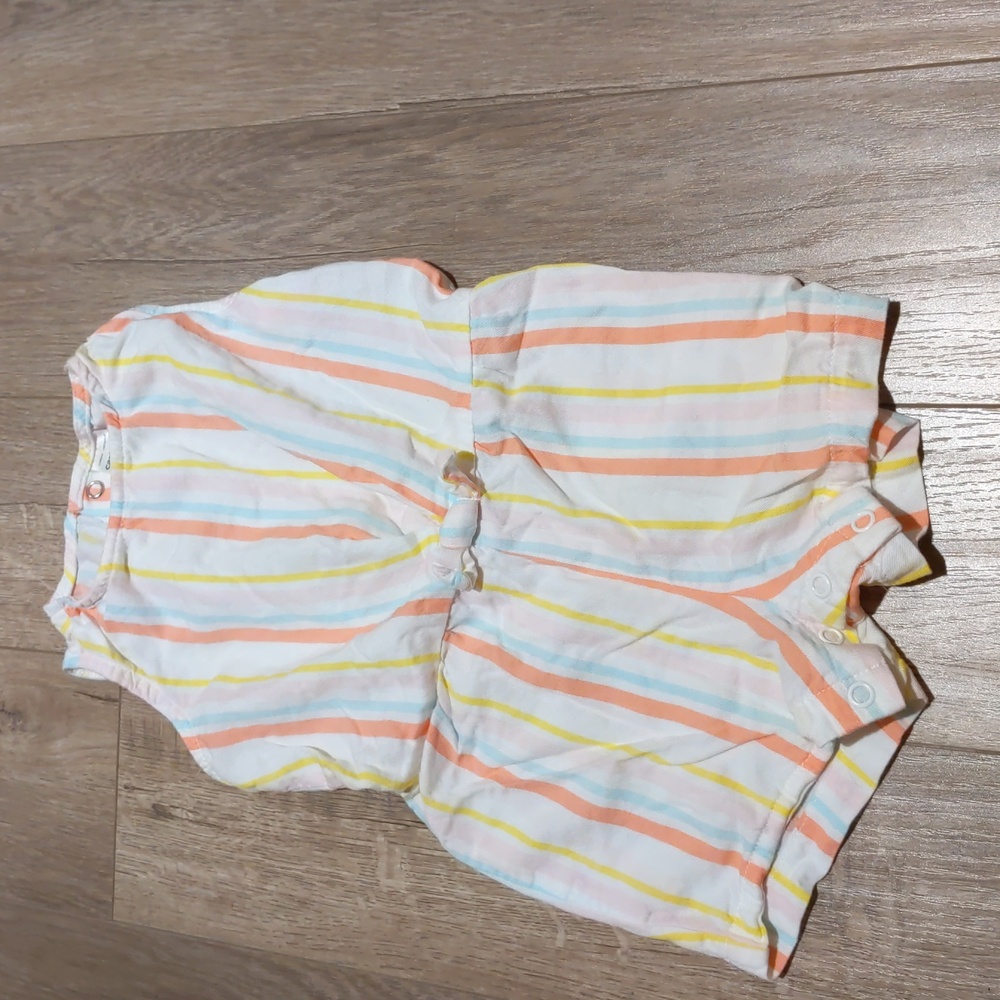 Carter's Rompers - Picture 5 of 5